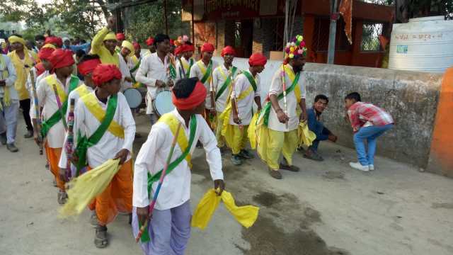 A unique suffix of gentlemanliness in society | समाजातील सज्जनशक्तीचा अनोखा प्रत्यय
