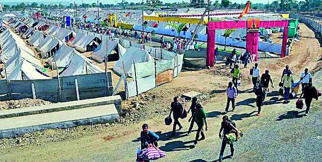 The words of the Sarsanghchalak Self The team concluded the camp of the Vidarbha region | सरसंघचालकांच्या उद्बोधनाने रा. स्व. संघ विदर्भ प्रांत शिबिराचा समारोप The words of the Sarsanghchalak Self The team concluded the camp of the Vidarbha region | सरसंघचालकांच्या उद्बोधनाने रा. स्व. संघ विदर्भ प्रांत शिबिराचा समारोप