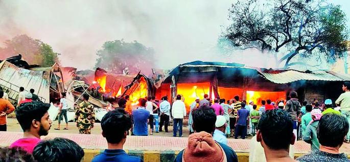 Six hours of rescue work in a row | सलग सहा तास बचावकार्य Six hours of rescue work in a row | सलग सहा तास बचावकार्य