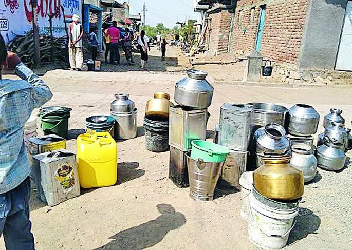 Water shortage in 16 villages of Tivasa taluka | तिवसा तालुक्यातील १६ गावांमध्ये पाणीटंचाई Water shortage in 16 villages of Tivasa taluka | तिवसा तालुक्यातील १६ गावांमध्ये पाणीटंचाई