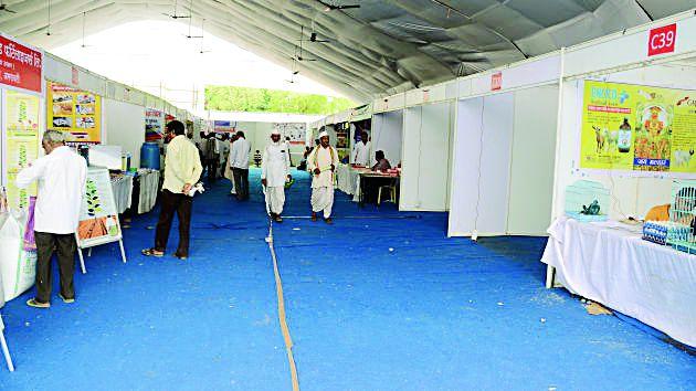 This year, the main objective of this year's Agri Festival is to make the strike a success | यंदाच्या कृषी महोत्सवात मूळ उद्देशालाच हरताळ