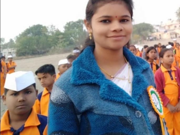 Dodi's teacher dies during childbirth | दोडीच्या शिक्षिकेचा प्रसूतीदरम्यान मृत्यू Dodi's teacher dies during childbirth | दोडीच्या शिक्षिकेचा प्रसूतीदरम्यान मृत्यू