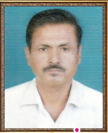 Farmer's suicide by taking poisonous drug | विषारी औषध घेऊन शेतकऱ्याची आत्महत्या