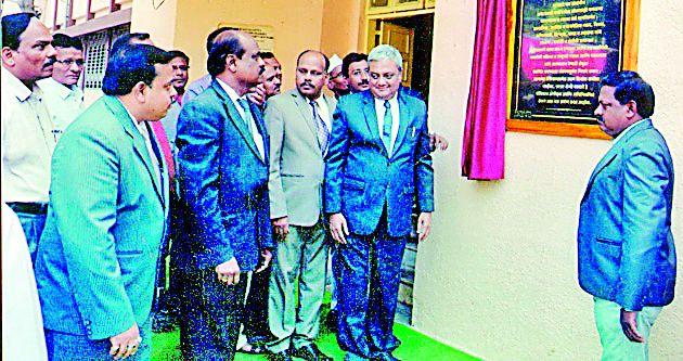 Constitution of the country's highest texts | राज्यघटना देशाचा सर्वाेच्च ग्रंथ