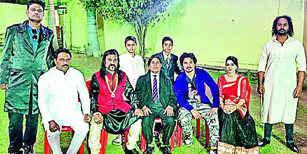 The shrimp artistes set up Vikramaditya film | झाडीपट्टीतील कलावंतांनी साकारला विक्रमादित्य चित्रपट