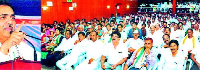 The central government has launched an undeclared emergency | केंद्र सरकारने अघोषित आणीबाणी सुरू केली The central government has launched an undeclared emergency | केंद्र सरकारने अघोषित आणीबाणी सुरू केली