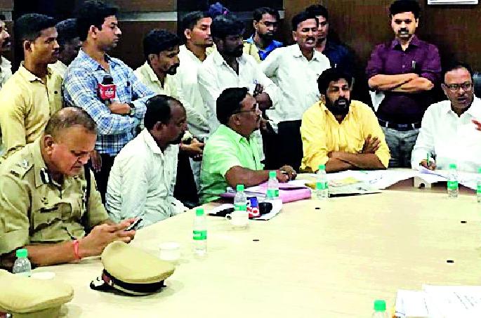 To make decisions in 15 days on project affected people | प्रकल्पग्रस्तांच्या समस्यांवर १५ दिवसात निर्णय घेणार