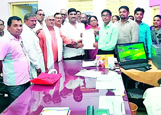 All elections in the country should be taken by ballot papers | देशातील सर्वच निवडणुका मतपत्रिकांद्वारे घ्याव्या