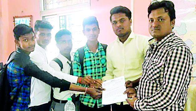 Provide regular bus services during the exam | परीक्षा काळात नियमित बस सेवा द्या Provide regular bus services during the exam | परीक्षा काळात नियमित बस सेवा द्या