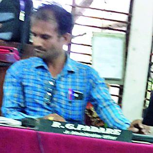 After his 'Relief Order', he also recruited his teacher | ‘रिलिव्ह आॅर्डर’नंतरही ‘त्या’ची प्रशिक्षणाकडे पाठ