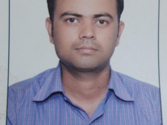 Deputy Collector, Jalgaon Ghat becomes the leader of the trust | जळगाव घाटचा विश्वास शिरसाठ बनला उपजिल्हाधिकारी Deputy Collector, Jalgaon Ghat becomes the leader of the trust | जळगाव घाटचा विश्वास शिरसाठ बनला उपजिल्हाधिकारी