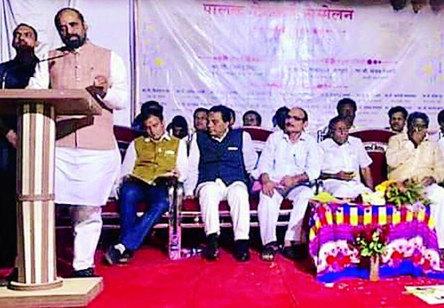 Traditional artworks for employment | रोजगारासाठी पारंपरिक कलाकौशल्यांना वाव