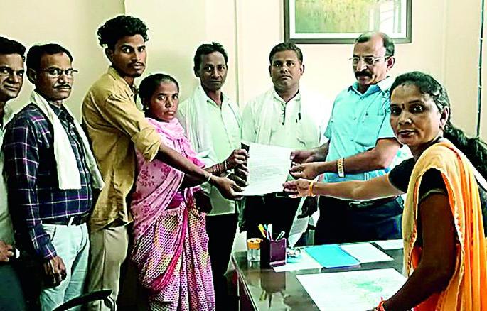 How to send workers to buffer zone area? | मजुरांना बफरझोन क्षेत्रात पाठविलेच कसे? How to send workers to buffer zone area? | मजुरांना बफरझोन क्षेत्रात पाठविलेच कसे?