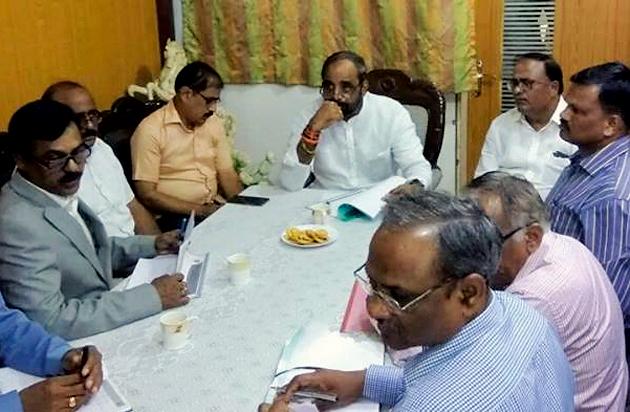 BSNL should provide customer oriented telecom services | बीएसएनएलने ग्राहकाभिमुख दूरसंचार सेवा उपलब्ध करावी