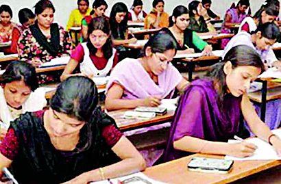 Student's choice of service | विद्यार्थ्यांची गणवेशधारी सेवेला पसंती Student's choice of service | विद्यार्थ्यांची गणवेशधारी सेवेला पसंती