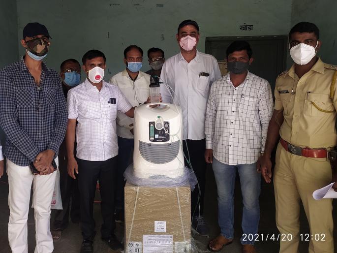 Oxygen machine visit to Deola Corona Center | देवळा कोरोना सेंटरला ऑक्सीजन मशीन भेट Oxygen machine visit to Deola Corona Center | देवळा कोरोना सेंटरला ऑक्सीजन मशीन भेट