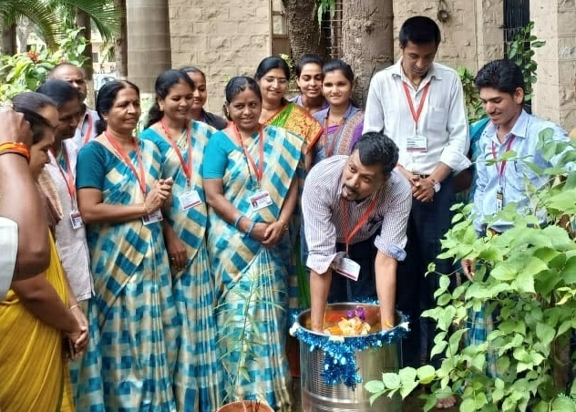 Shudu clay Ganesh Murthi and Fulle Saptee | शाडु मातीच्या गणेश मुर्तीतुन फुलेल रोपटे Shudu clay Ganesh Murthi and Fulle Saptee | शाडु मातीच्या गणेश मुर्तीतुन फुलेल रोपटे