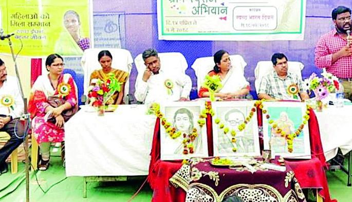 Get rich by taking advantage of the schemes | योजनांचा लाभ घेऊन समृद्ध व्हा Get rich by taking advantage of the schemes | योजनांचा लाभ घेऊन समृद्ध व्हा