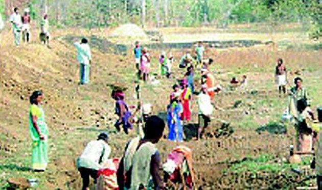 Completed 229 works of seven gram panchayat, one and a half crore | सात ग्रामपंचायतीत दीड कोटींची २२९ कामे पूर्ण Completed 229 works of seven gram panchayat, one and a half crore | सात ग्रामपंचायतीत दीड कोटींची २२९ कामे पूर्ण