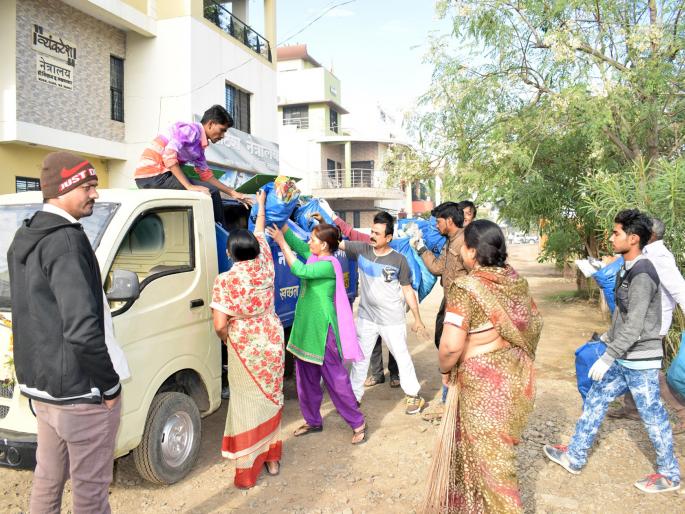 Hingoli city run by Nishchita, Nirmalte | अस्वच्छतेकडून हिंगोली शहर धावतेय निर्मळतेकडे Hingoli city run by Nishchita, Nirmalte | अस्वच्छतेकडून हिंगोली शहर धावतेय निर्मळतेकडे
