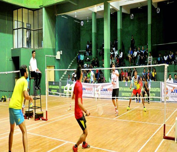 Radhini, Vrashali beat Vijay in West Divisional Inter-University Badminton tournament | पश्चिम विभागीय आंतरविद्यापीठ बॅडमिंटन स्पर्धेत राधिनी, वृषालीचा विजय Radhini, Vrashali beat Vijay in West Divisional Inter-University Badminton tournament | पश्चिम विभागीय आंतरविद्यापीठ बॅडमिंटन स्पर्धेत राधिनी, वृषालीचा विजय