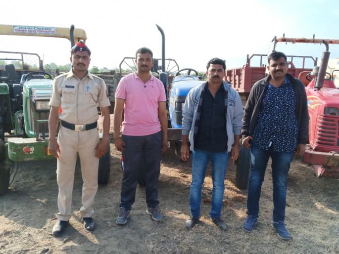 Action against sand smugglers at Kuran | कुरण येथे अवैध वाळू तस्करांविरुध्द कारवाई Action against sand smugglers at Kuran | कुरण येथे अवैध वाळू तस्करांविरुध्द कारवाई