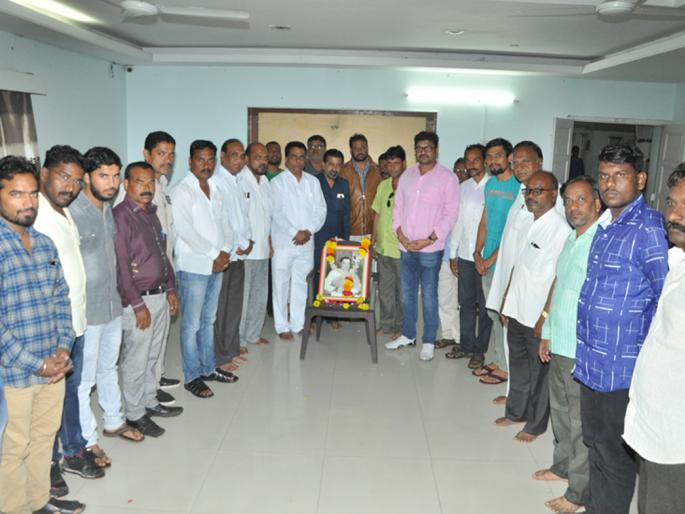 Due to the foresight of Rajiv Gandhi, the country is leading in technology- Gorontal | राजीव गांधी यांच्या दूरदृष्टीमुळेच देश तंत्रज्ञानात अग्रेसर-गोरंट्याल Due to the foresight of Rajiv Gandhi, the country is leading in technology- Gorontal | राजीव गांधी यांच्या दूरदृष्टीमुळेच देश तंत्रज्ञानात अग्रेसर-गोरंट्याल