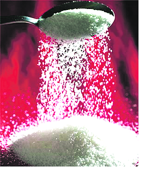 Banks in the wrong place stuck after the lifting of sugar | साखरेची उचल थांबल्याने बँका अडकल्या दुष्टचक्रात