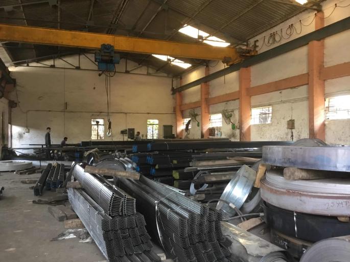 Karnataka's red carpet for industries in Maharashtra | महाराष्ट्रातील उद्योगांसाठी कर्नाटकचे रेड कार्पेट Karnataka's red carpet for industries in Maharashtra | महाराष्ट्रातील उद्योगांसाठी कर्नाटकचे रेड कार्पेट
