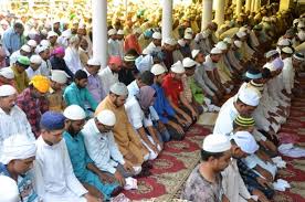 Friday prayers open | नाशिक शहरात शुक्रवारची नमाज आटोपशीर Friday prayers open | नाशिक शहरात शुक्रवारची नमाज आटोपशीर