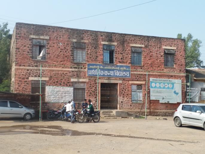 The declining number of students in municipal schools is worrisome | नगरपरिषद शाळातील घटती विद्यार्थी संख्या चिंताजनक