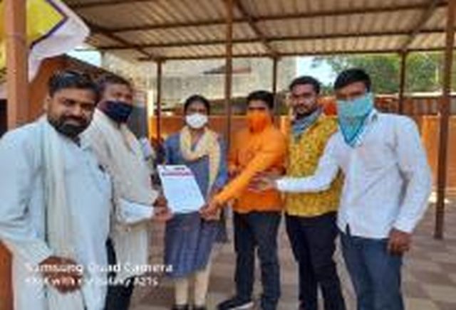 Demand to start bus stop in Karanji | करंजीत मुक्कामी बस सुरू करण्याची मागणी