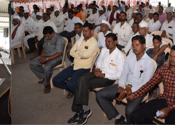  Ghat to give Maharashtra water to Gujarat | महाराष्ट्रचे पाणी गुजरातला देण्याचा घाट