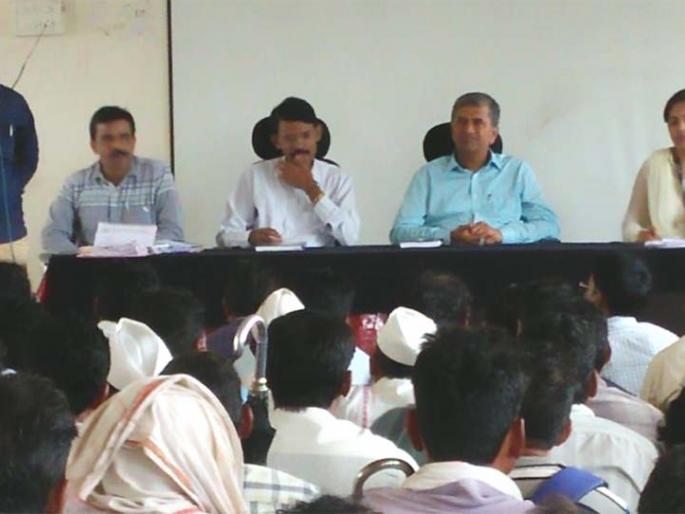 Sardar Sarovar project does not have agricultural land even after Satara | सरदार सरोवर प्रकल्पग्रस्तांना सातबारा मिळूनही शेतजमीन नाही Sardar Sarovar project does not have agricultural land even after Satara | सरदार सरोवर प्रकल्पग्रस्तांना सातबारा मिळूनही शेतजमीन नाही