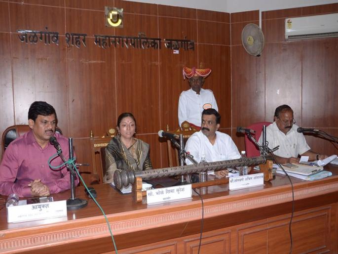 100 crore work under implementation | १०० कोटींच्या कामांचा अंमल अधांतरीतच