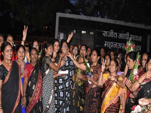 Nashik Municipal Corporation Stains Due to Tender Scams | टेंडर घोटाळ्यांमुळे नाशिक महापालिकेवर डाग Nashik Municipal Corporation Stains Due to Tender Scams | टेंडर घोटाळ्यांमुळे नाशिक महापालिकेवर डाग