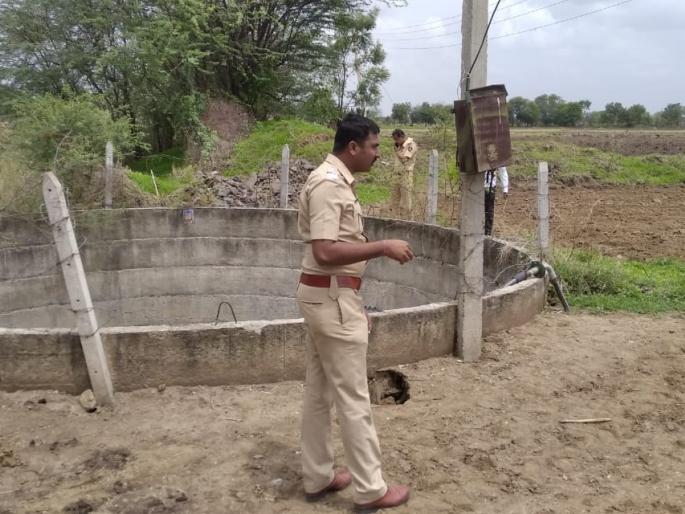 The body of a student was found in a well at Dongaon | डोणगाव येथे विहीरीत आढळला विद्यार्थीनीचा मृतदेह The body of a student was found in a well at Dongaon | डोणगाव येथे विहीरीत आढळला विद्यार्थीनीचा मृतदेह