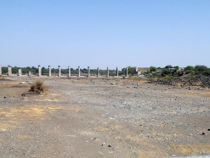 Parbhani: Increased irritation for water | परभणी: पाण्यासाठी वाढली व्याकुळता Parbhani: Increased irritation for water | परभणी: पाण्यासाठी वाढली व्याकुळता