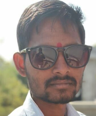  Traumatic death of non-medical doctor | शॉक लागलेल्या गारखेड्याच्या तरुणाचा डॉक्टर नसल्याने उपचाराअभावी मृत्यू