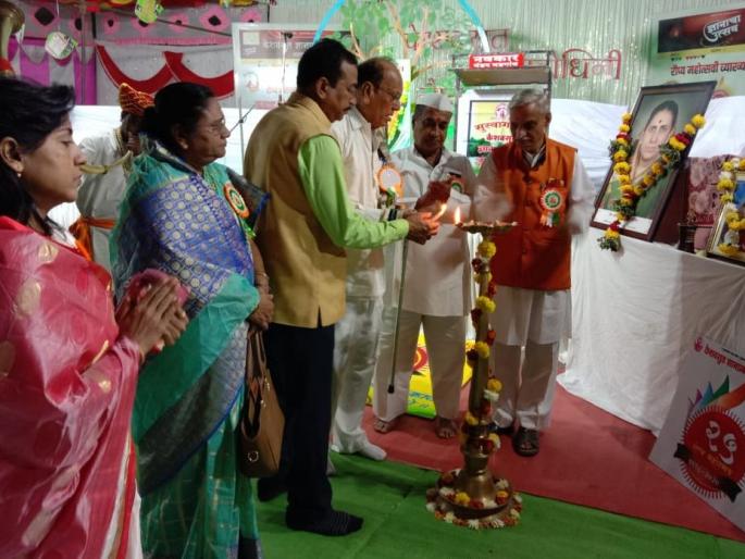 Literature This is a means of purifying the mind: poet Na | साहित्य हे मन स्वच्छ करण्याचे साधन : कवी ना.धों.महानोर Literature This is a means of purifying the mind: poet Na | साहित्य हे मन स्वच्छ करण्याचे साधन : कवी ना.धों.महानोर