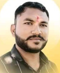 A truck crash kills two on a two-wheeler | ट्रकच्या धडकेने दुचाकीवरील दोघे ठार A truck crash kills two on a two-wheeler | ट्रकच्या धडकेने दुचाकीवरील दोघे ठार