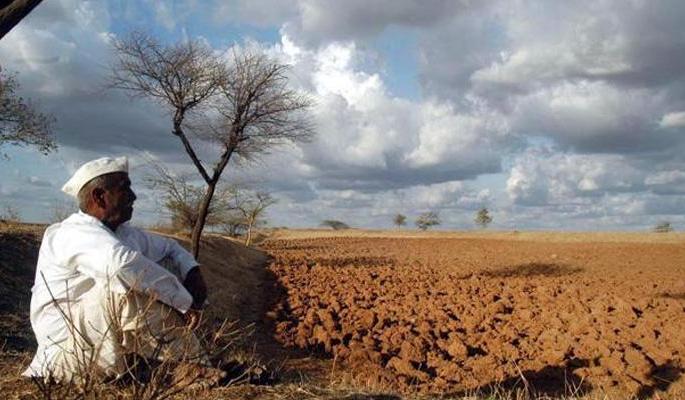 Crop damage basis for declaring drought | दुष्काळ जाहीर करण्यासाठी पिक नुकसानीचा आधार