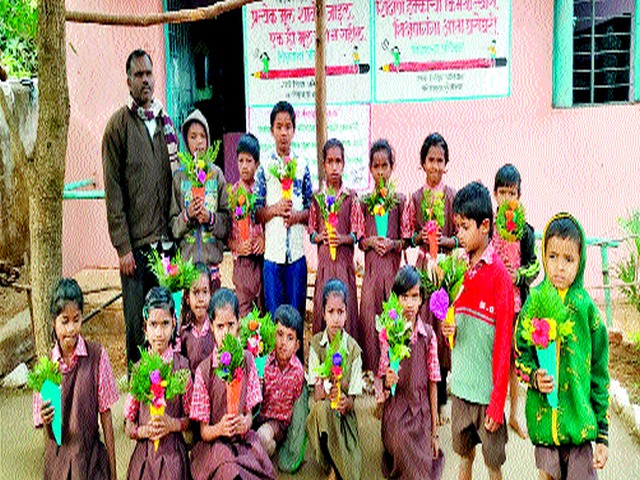 'Free Saturday' is becoming inspiring | ‘दप्तरमुक्त शनिवार’ ठरतोय प्रेरणादायी 'Free Saturday' is becoming inspiring | ‘दप्तरमुक्त शनिवार’ ठरतोय प्रेरणादायी