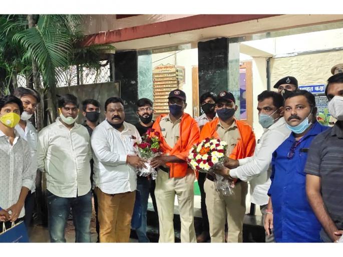 MNS appreciates the work of dutiful police in Thane | ठाण्यात कर्तव्यदक्ष पोलिसांच्या कार्याचे ‘मनसे’ कौतुक