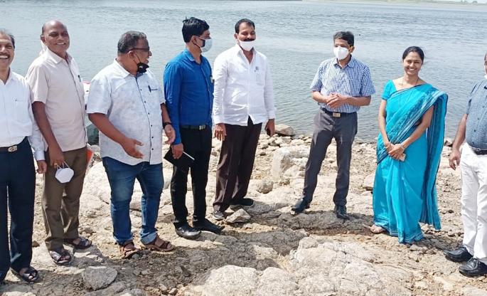 Boating hotelling will get a boost in the scenic area of Ujani Dam! | उजनी धरणाच्या निसर्गरम्य परिसरात बोटींवरील हॉटेलिंगला मिळणार चालना ! Boating hotelling will get a boost in the scenic area of Ujani Dam! | उजनी धरणाच्या निसर्गरम्य परिसरात बोटींवरील हॉटेलिंगला मिळणार चालना !