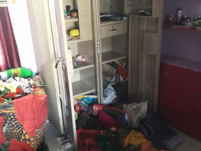 Burglary at Parola, four ounces of gold lampas | पारोळा येथे घरफोडी, चार तोळे सोने लंपास