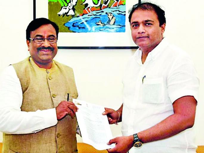 Due to the dawn from the dawn to the water tank | महाकाळीपासून येळाकेळीपर्यंत टाकली जाणार जलवाहिनी Due to the dawn from the dawn to the water tank | महाकाळीपासून येळाकेळीपर्यंत टाकली जाणार जलवाहिनी