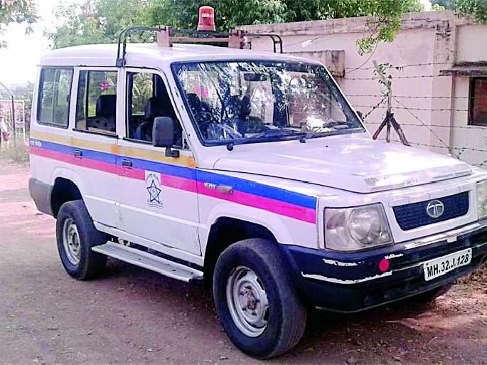 Karad police team's Jamnani sugar factory | कराड पोलिसांची चमू जामणी साखर कारखान्यात Karad police team's Jamnani sugar factory | कराड पोलिसांची चमू जामणी साखर कारखान्यात