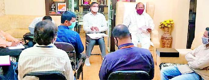 Carry out special campaign for distribution of crop loans | पीककर्ज वितरणासाठी विशेष मोहीम राबवा