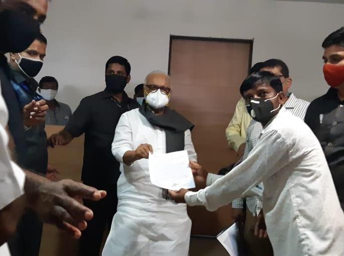 Demand for smooth flow of Kolganga river | कोळगंगा नदीचा प्रवाह सुरळीत करण्याची मागणी Demand for smooth flow of Kolganga river | कोळगंगा नदीचा प्रवाह सुरळीत करण्याची मागणी